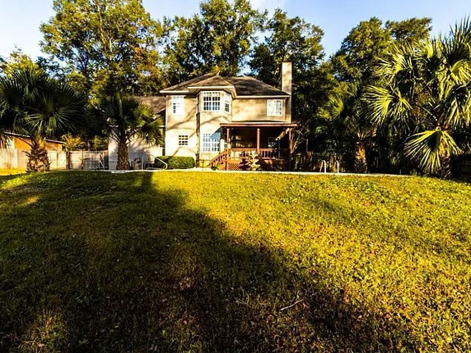 409 Riveredge Pkwy 4